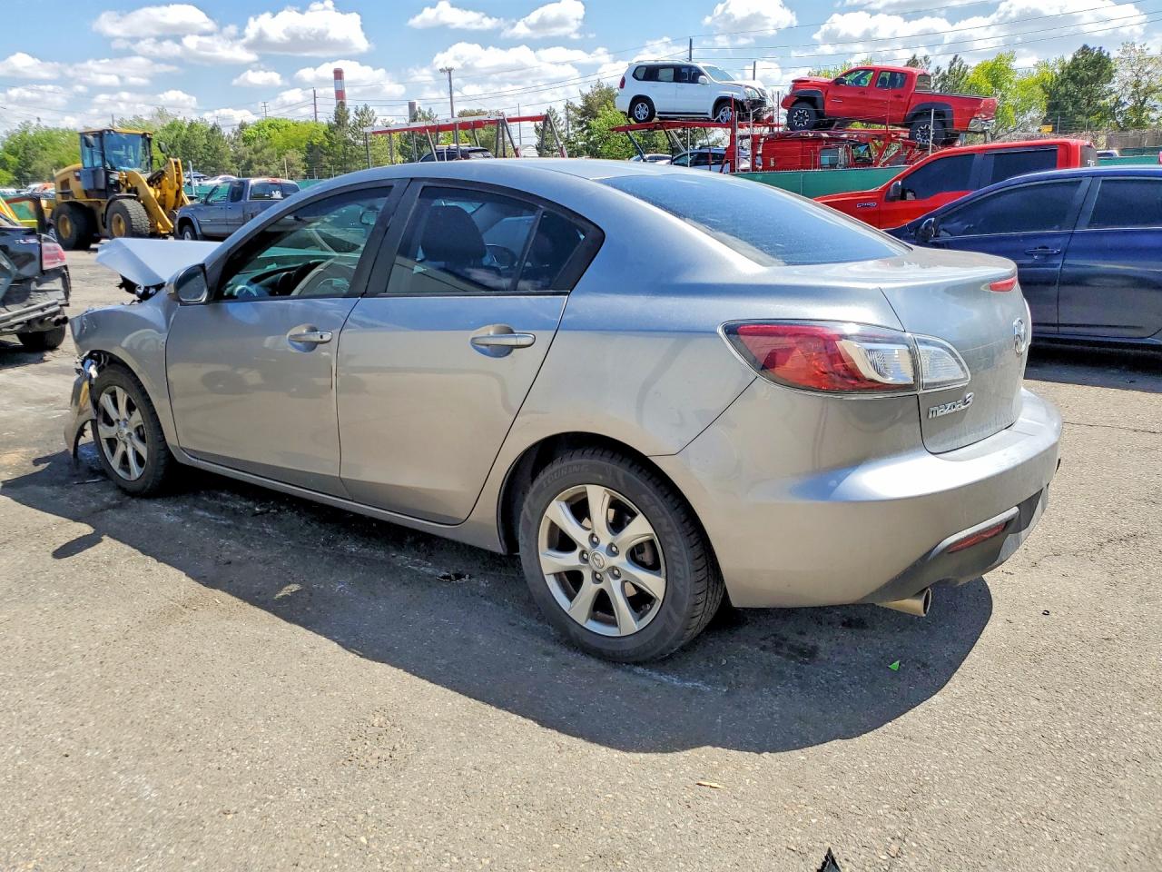 Mazda 3 I