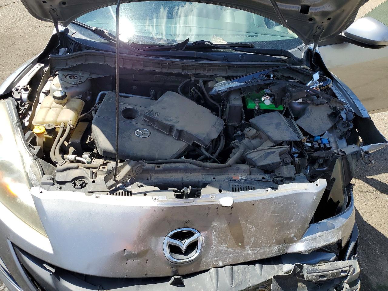 Mazda 3 I
