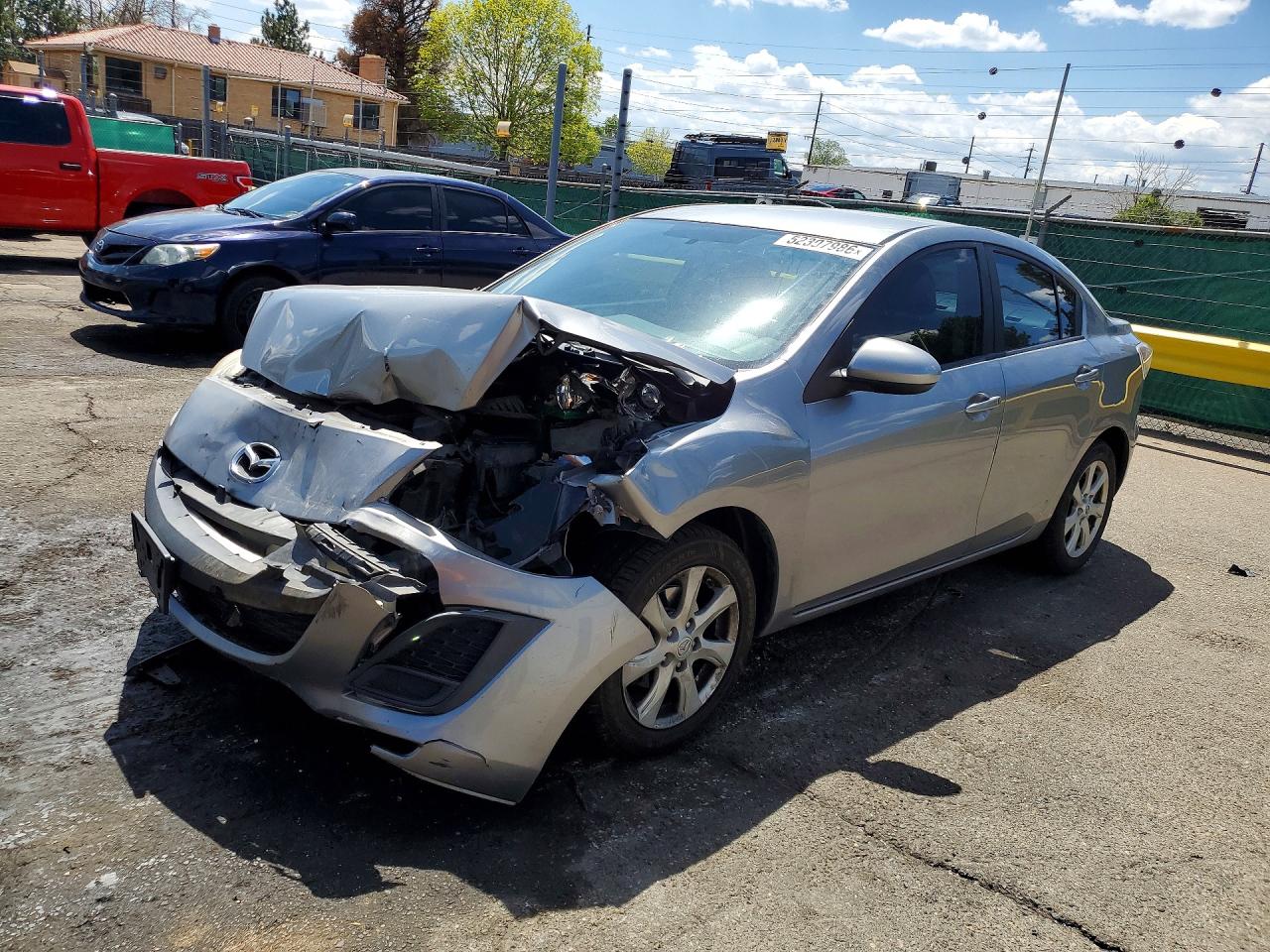 Salvage Mazda 3 Image