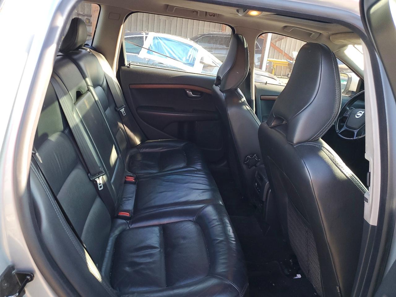 Volvo XC70 3.2