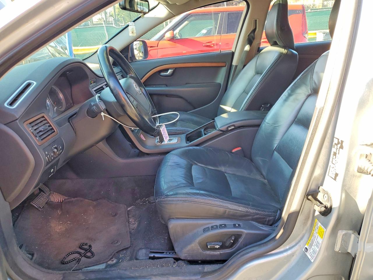 Volvo XC70 3.2