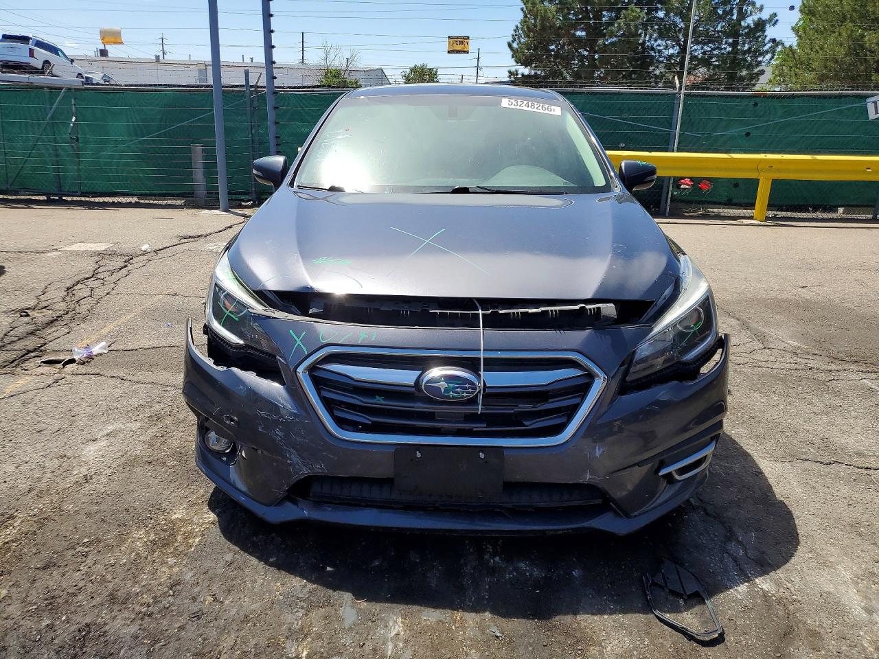 Subaru Legacy 2.5i Premium