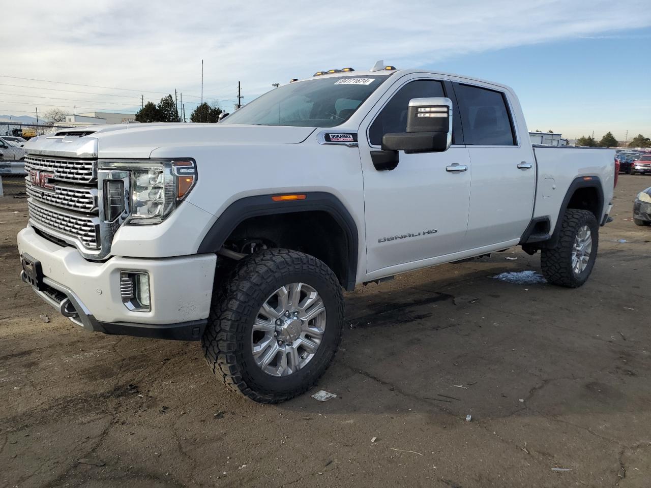 Salvage GMC Sierra Image