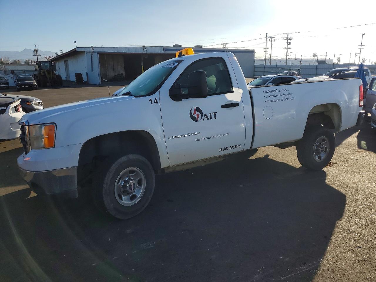 Salvage GMC Sierra Image