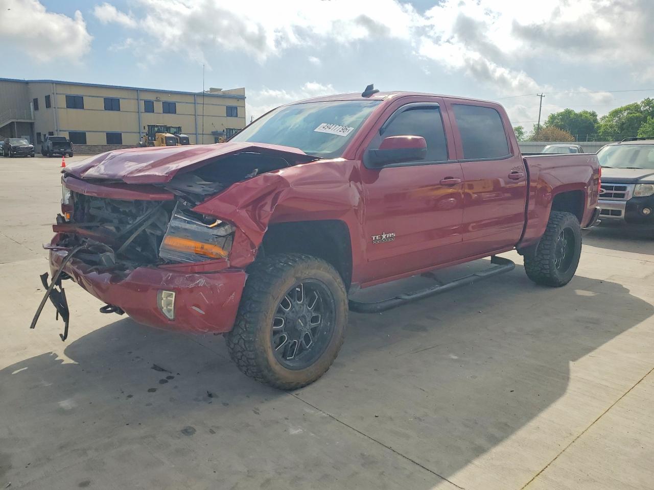 Salvage Chevrolet Silverado Image