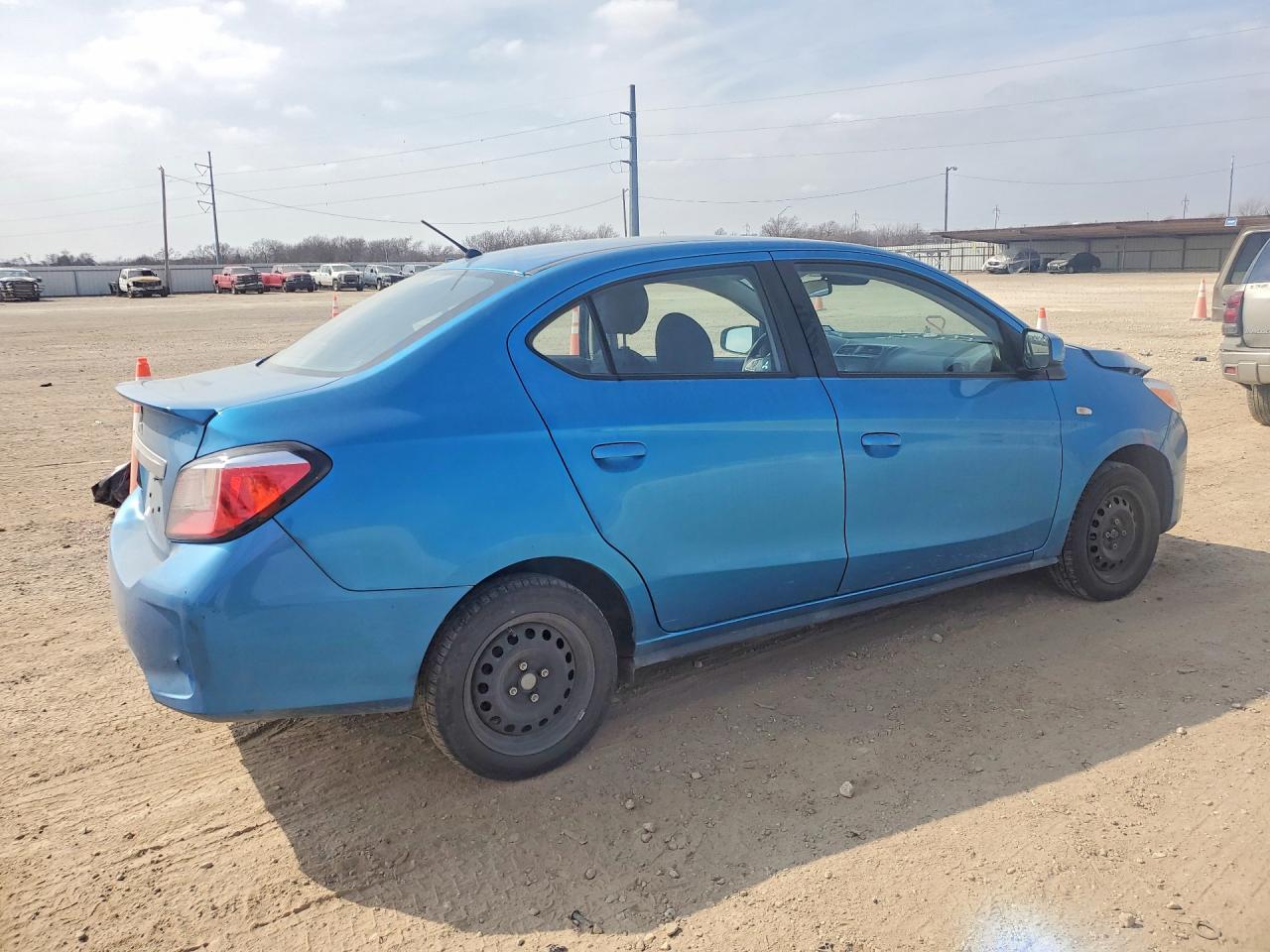 Mitsubishi Mirage G4 Es