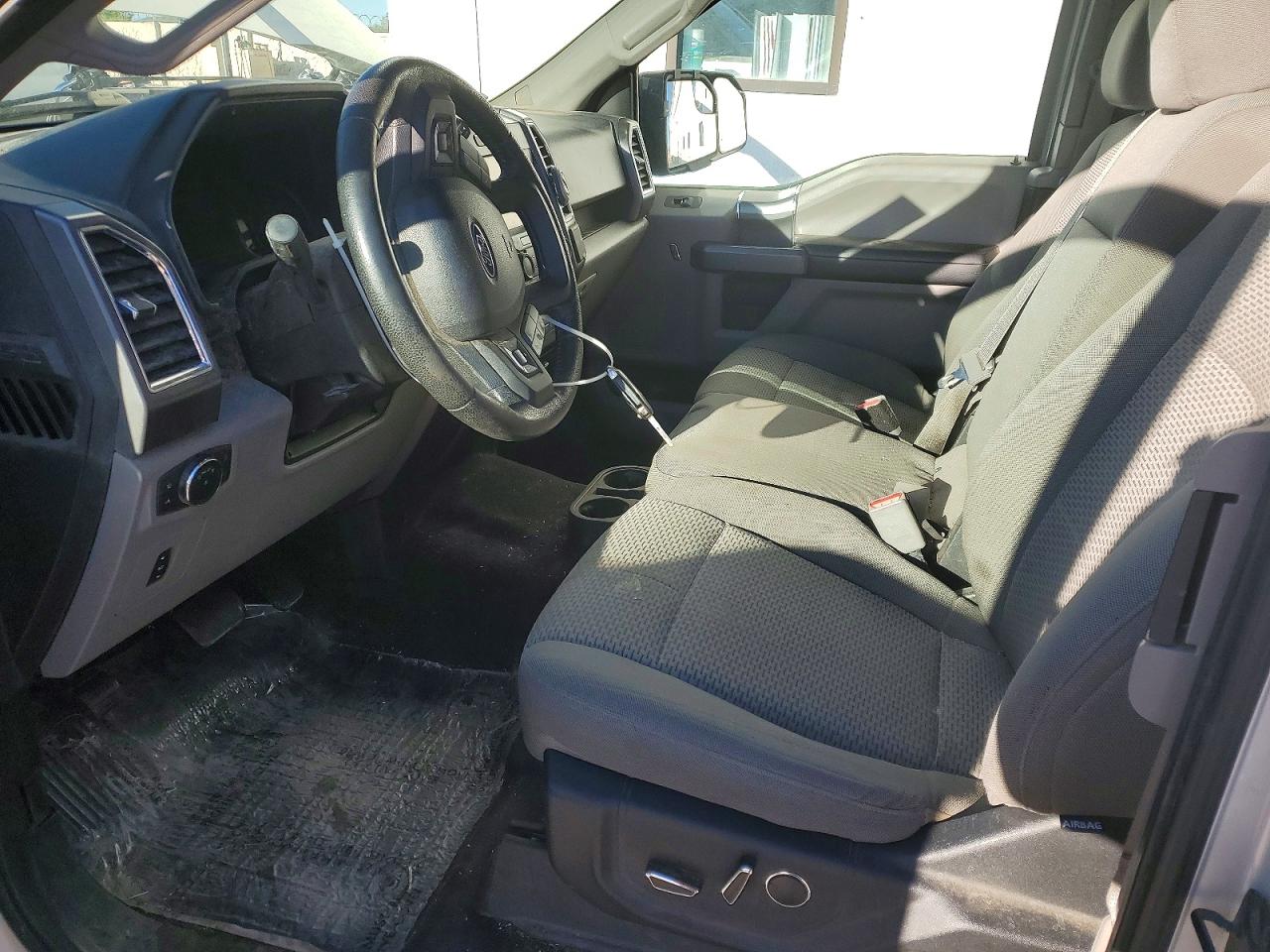 Ford F-150 Super Cab