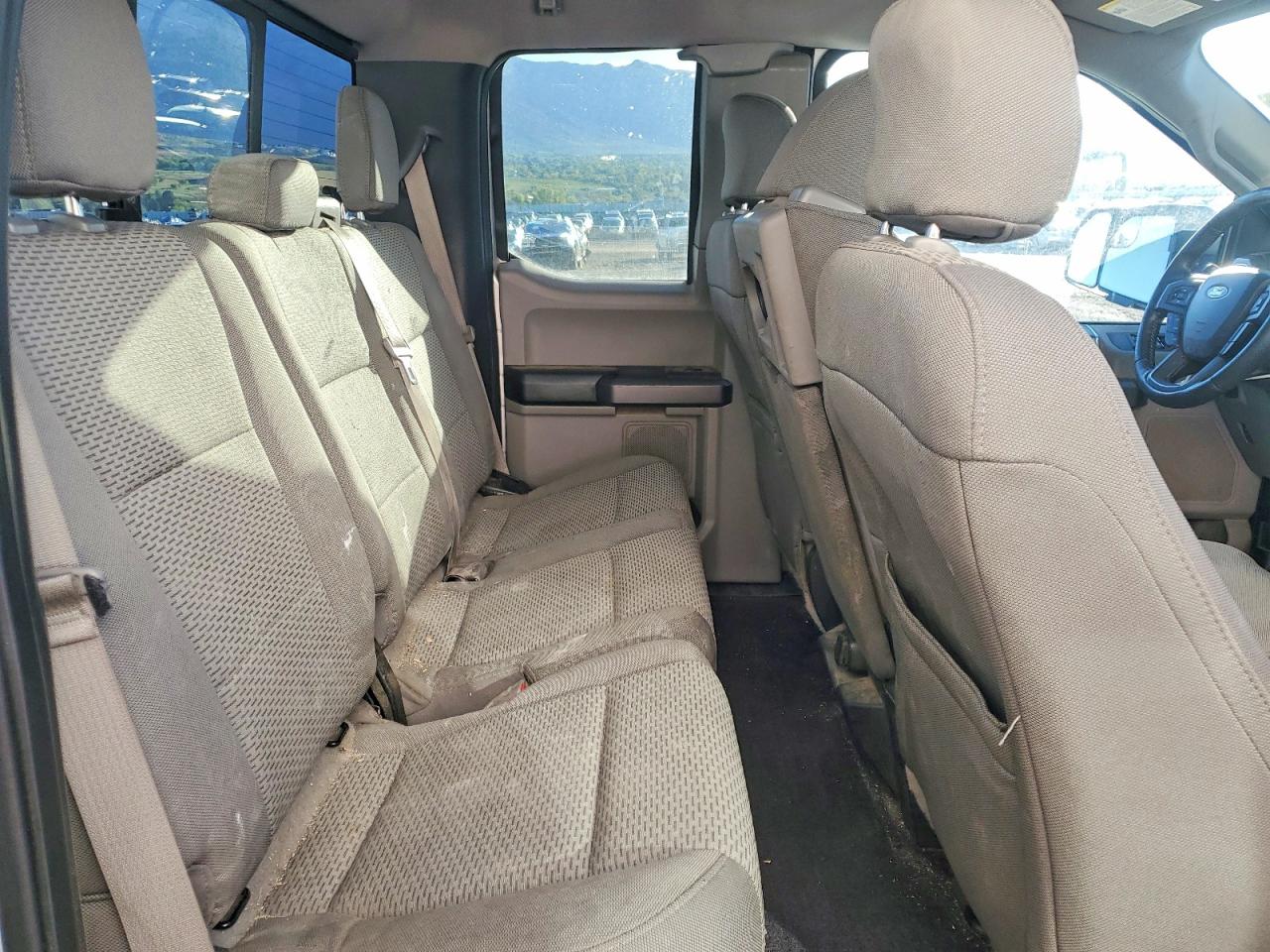 Ford F-150 Super Cab