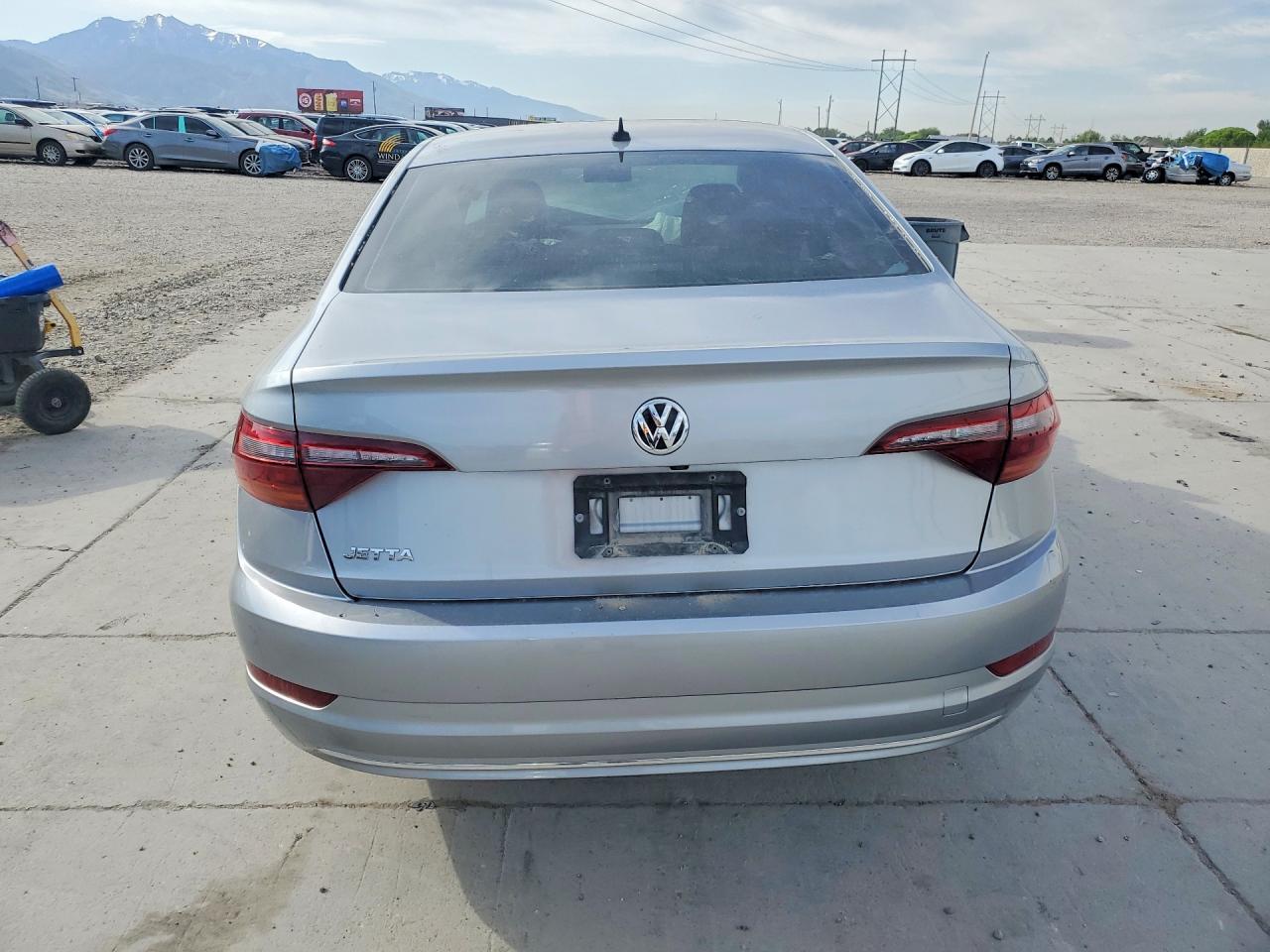 Volkswagen Jetta S