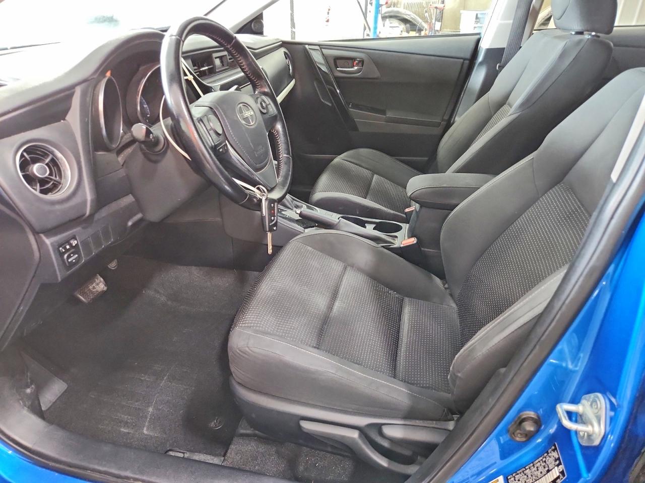 Scion iM Base