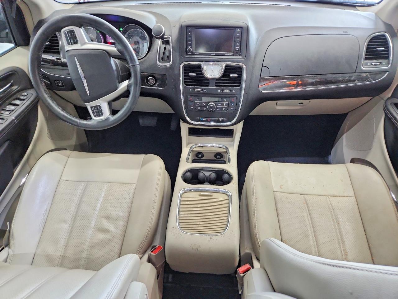 Chrysler Minivan Touring L