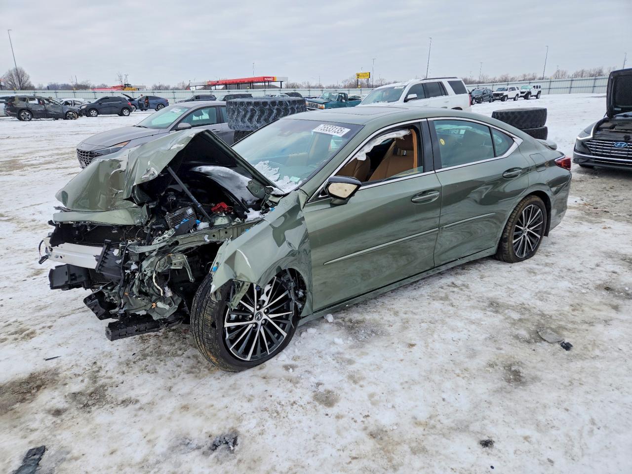 Salvage Lexus Es Image
