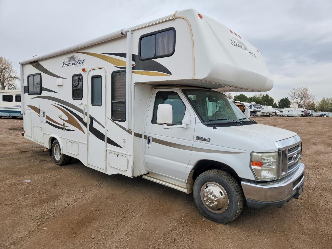 Salvage Forr Motor home Image