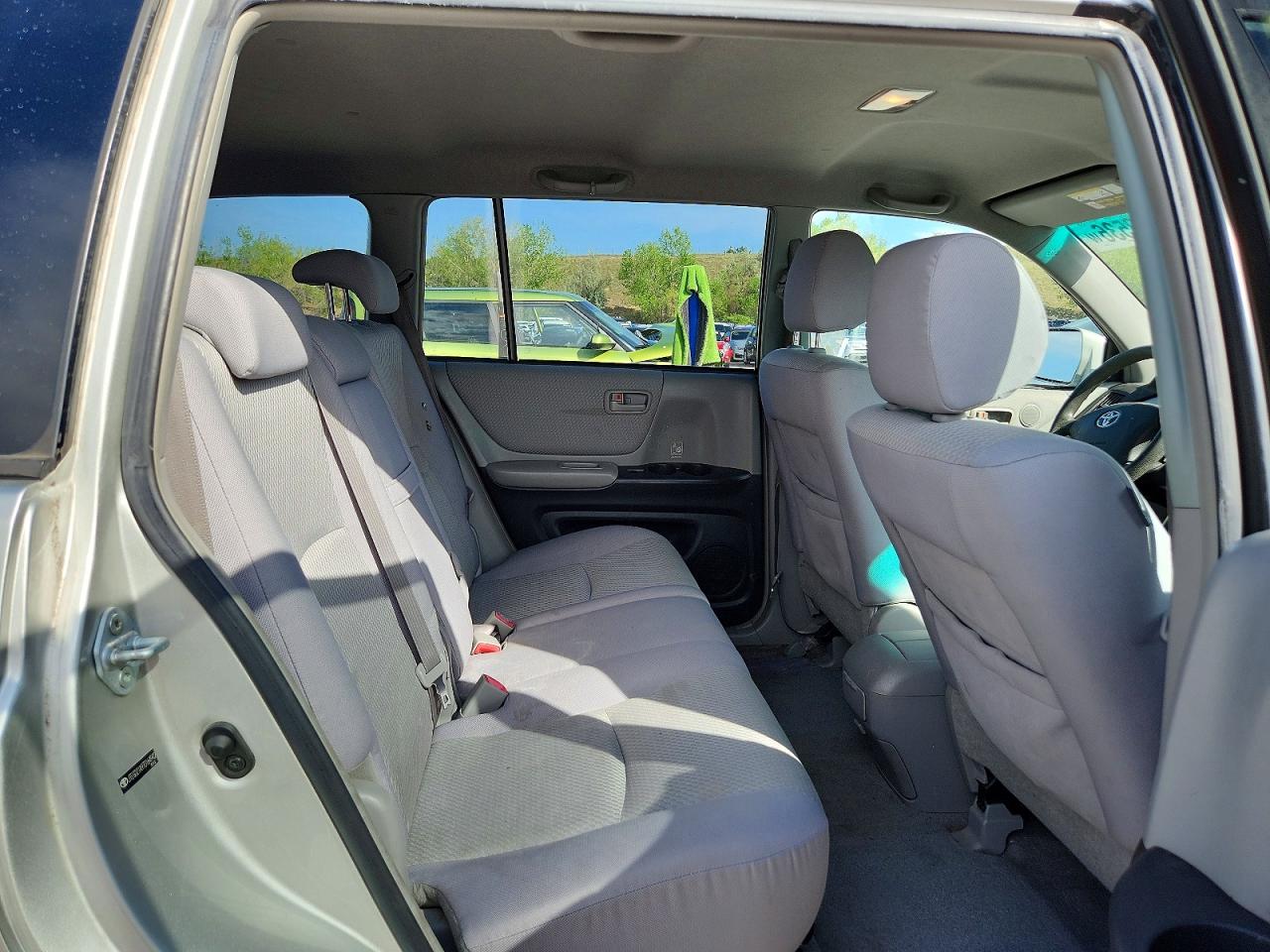 Toyota Highlander Base