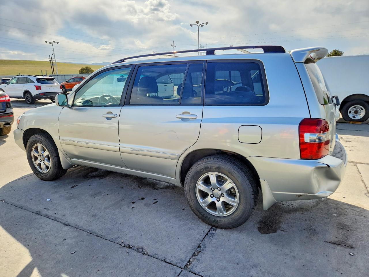 Toyota Highlander Base