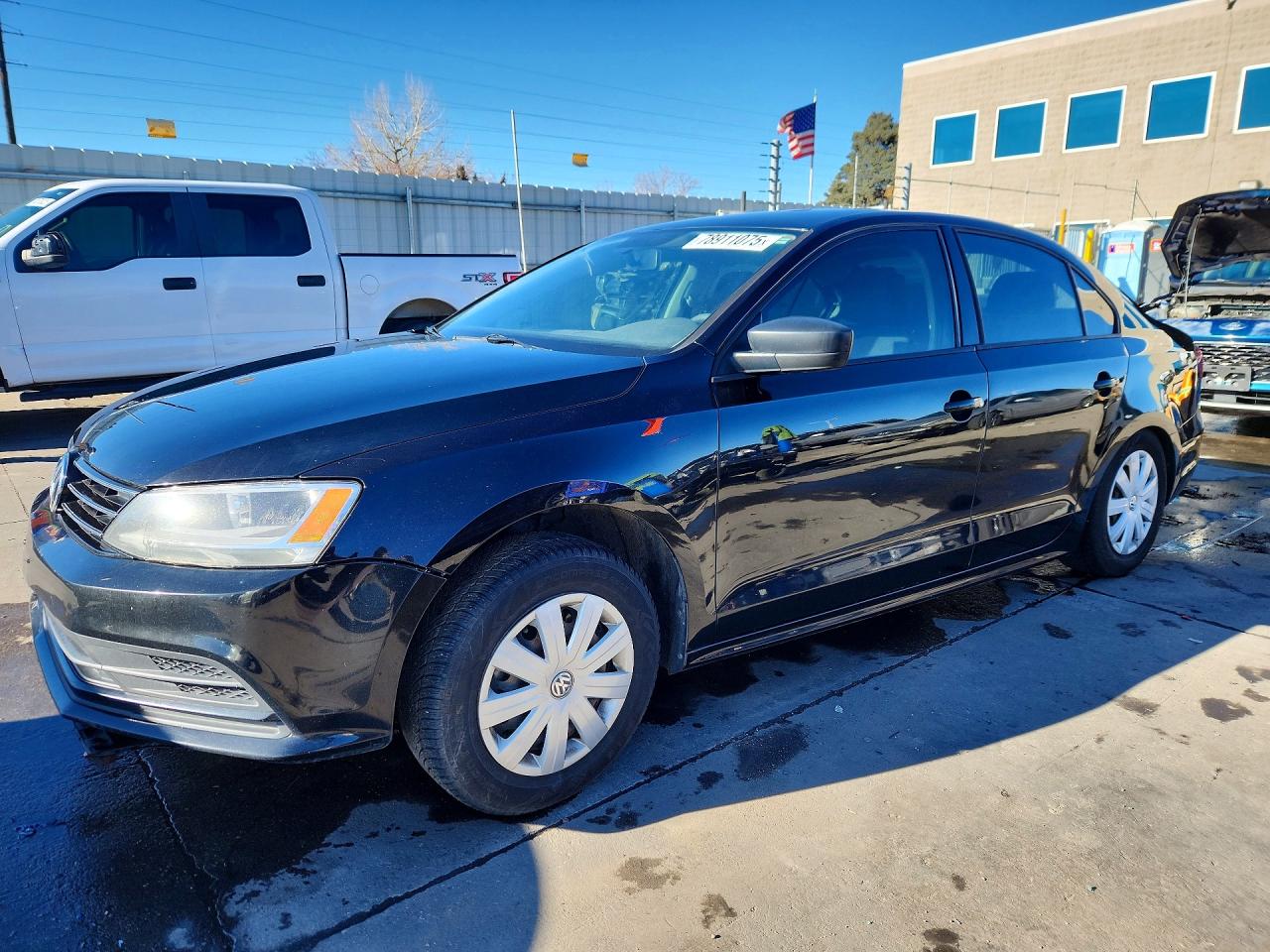 Salvage Volkswagen Jetta Image