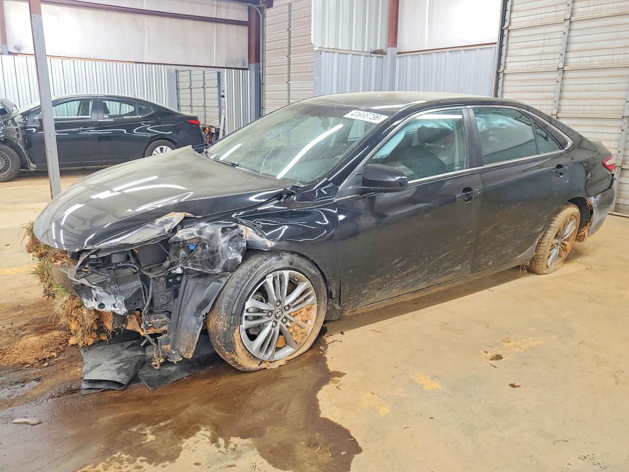 Salvage Toyota Camry Image