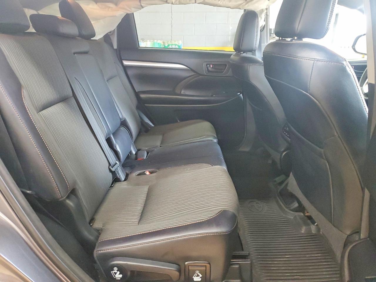 Toyota Highlander Le Plus