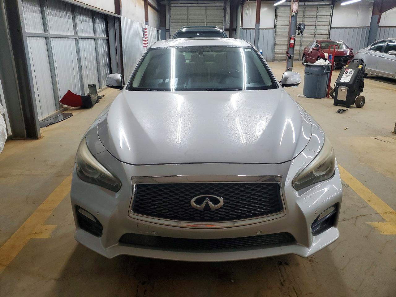 INFINITI Q50 Base
