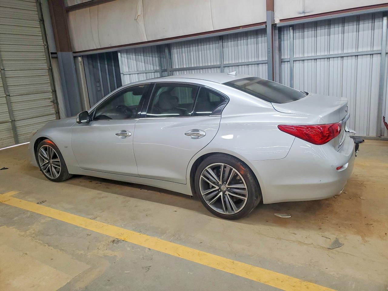 INFINITI Q50 Base