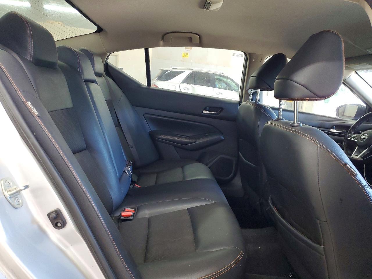 Nissan Altima Sr