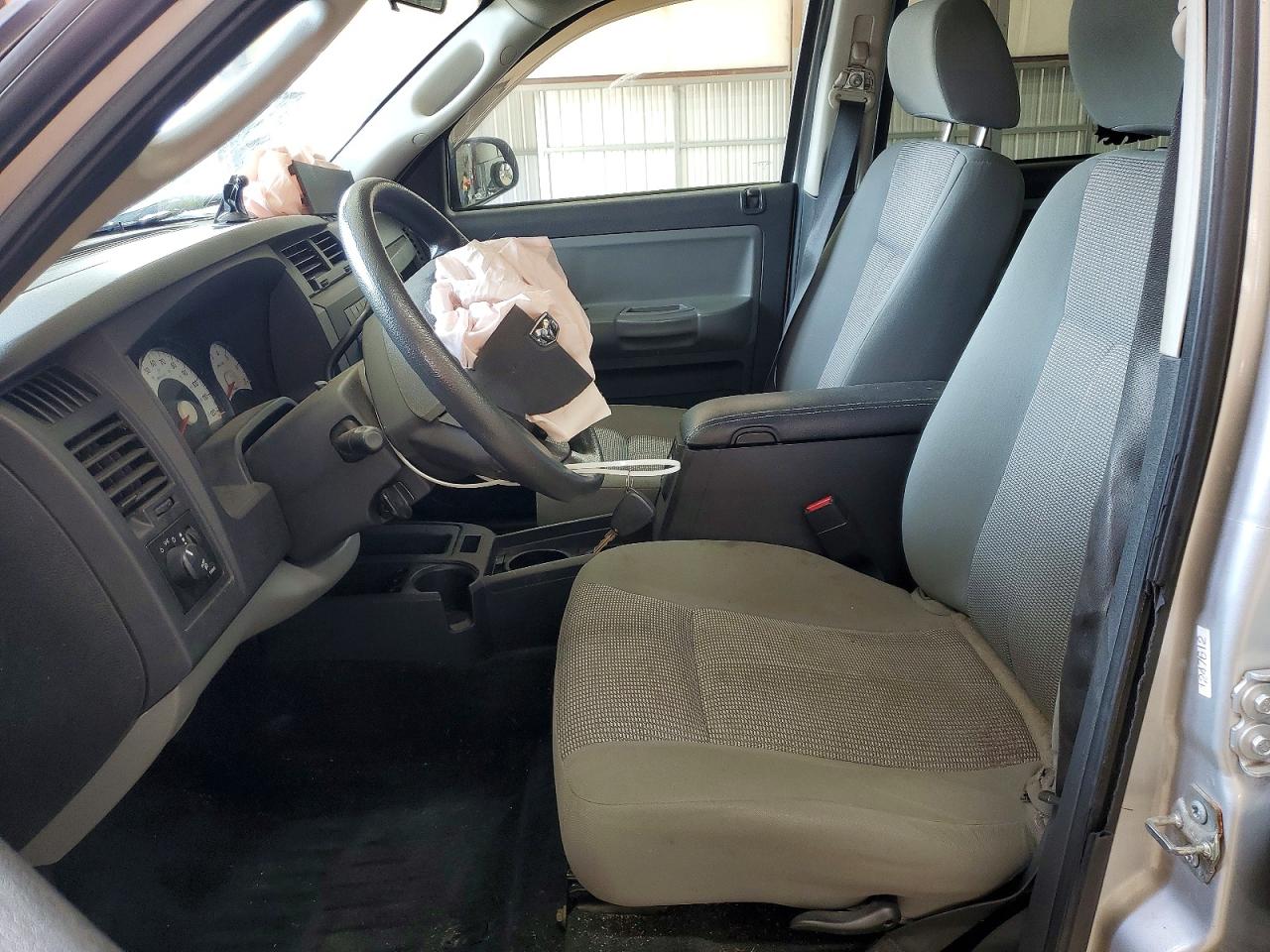 Dodge Dakota Sxt