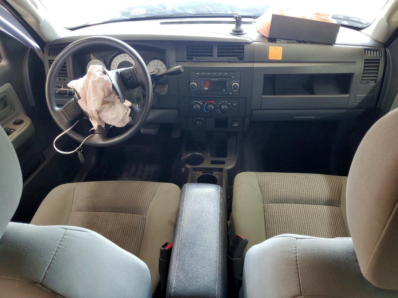 Dodge Dakota Sxt