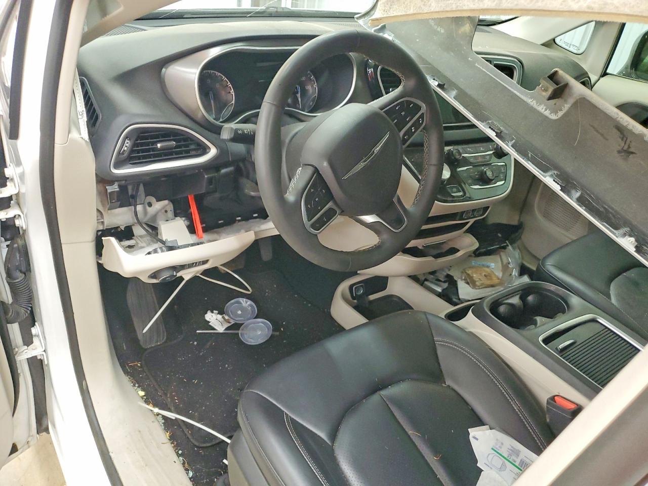 Chrysler Pacifica Touring L