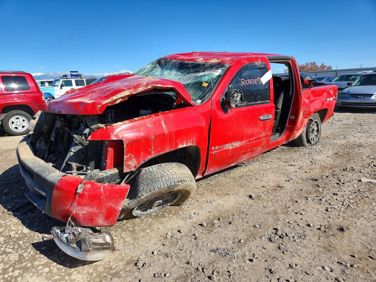 Salvage Chevrolet Silverado Image