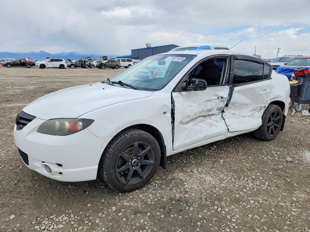 Salvage Mazda Mazda3 Image