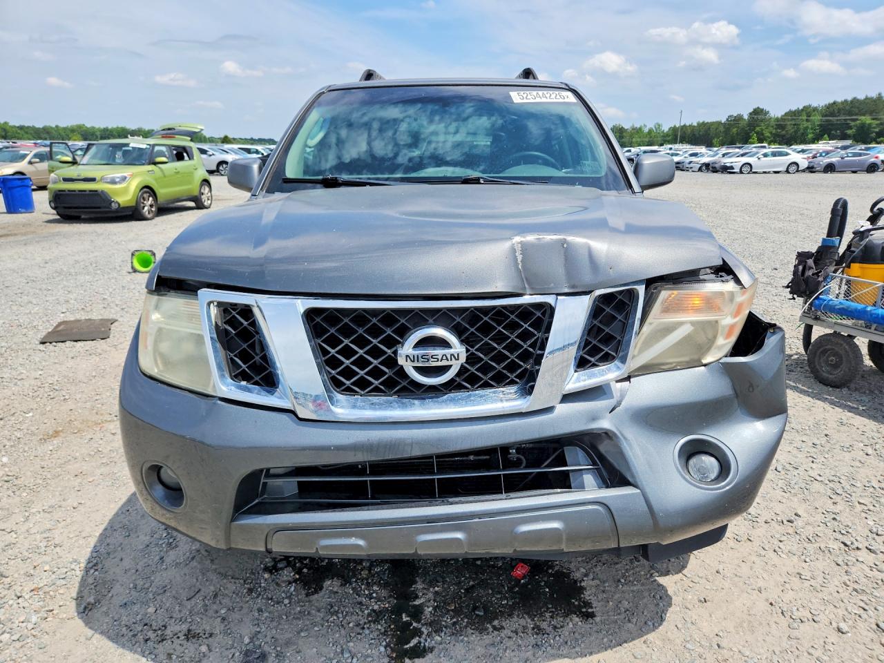 Nissan Pathfinder S