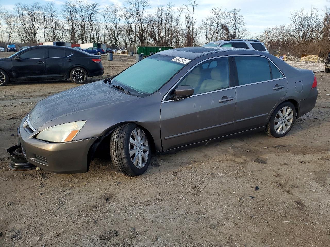 Salvage Honda Accord Image