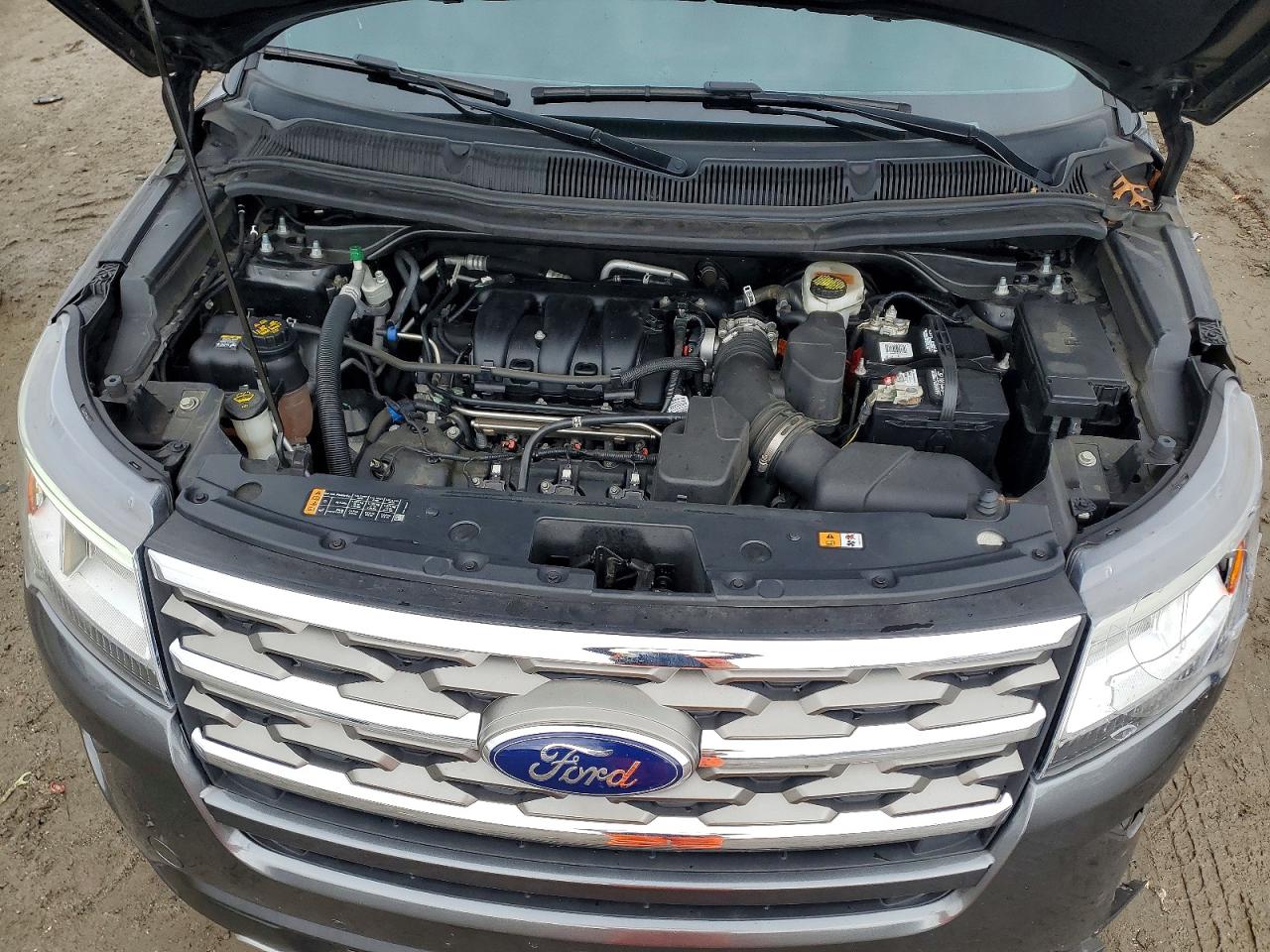 Ford Explorer Xlt