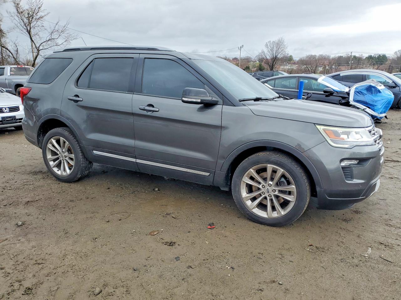 Ford Explorer Xlt