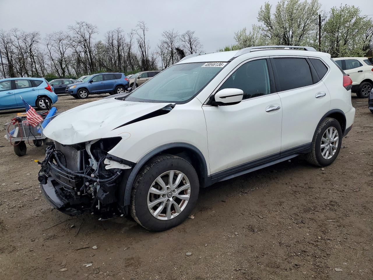Salvage Nissan Rogue Image