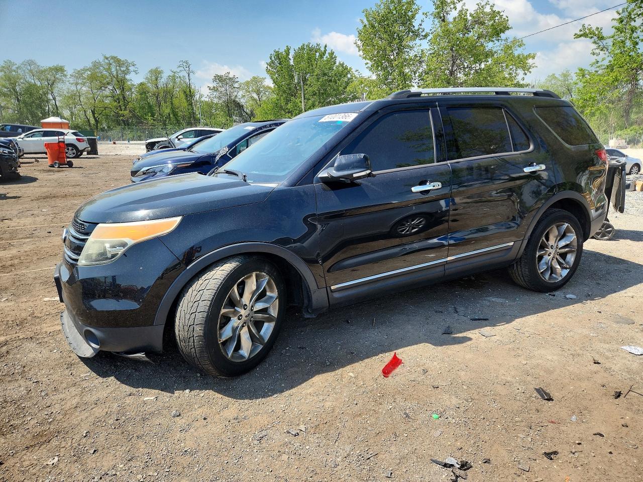 Salvage Ford Explorer Image