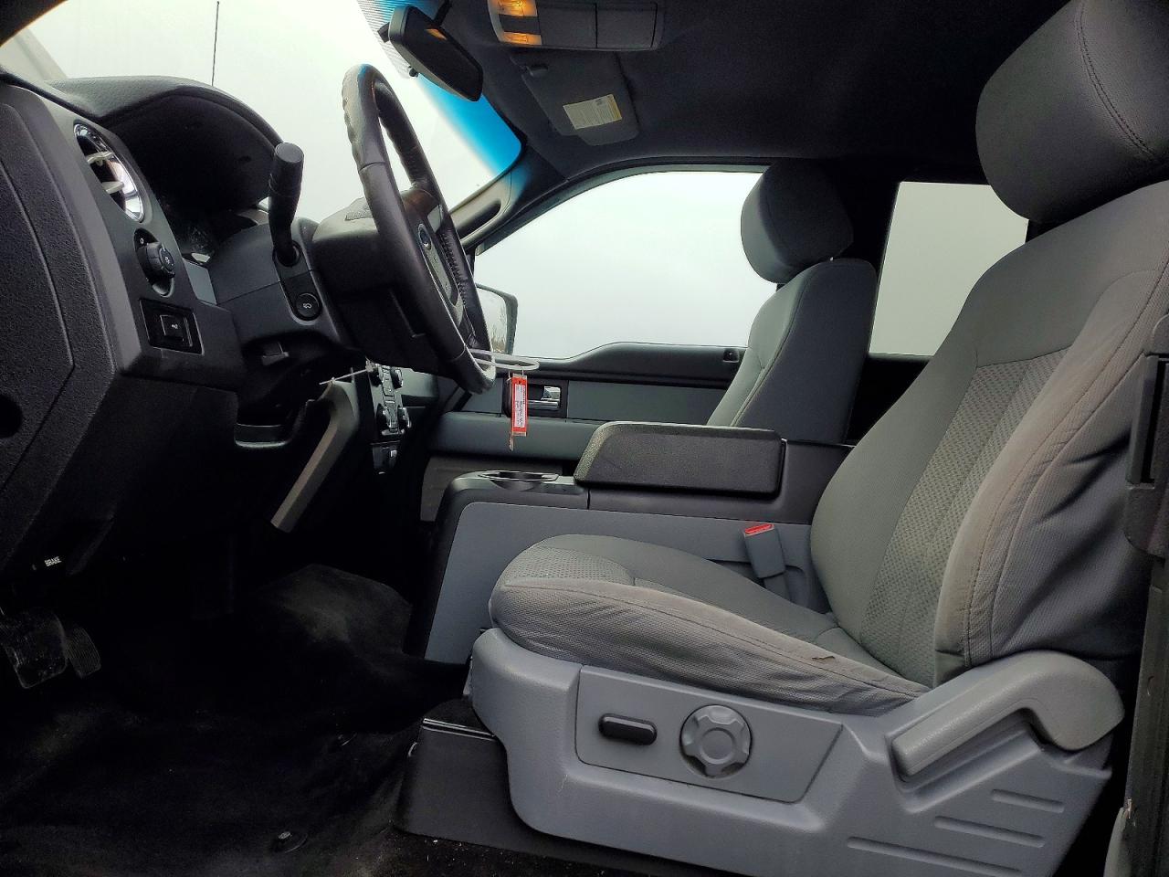 Ford F-150 Super Cab