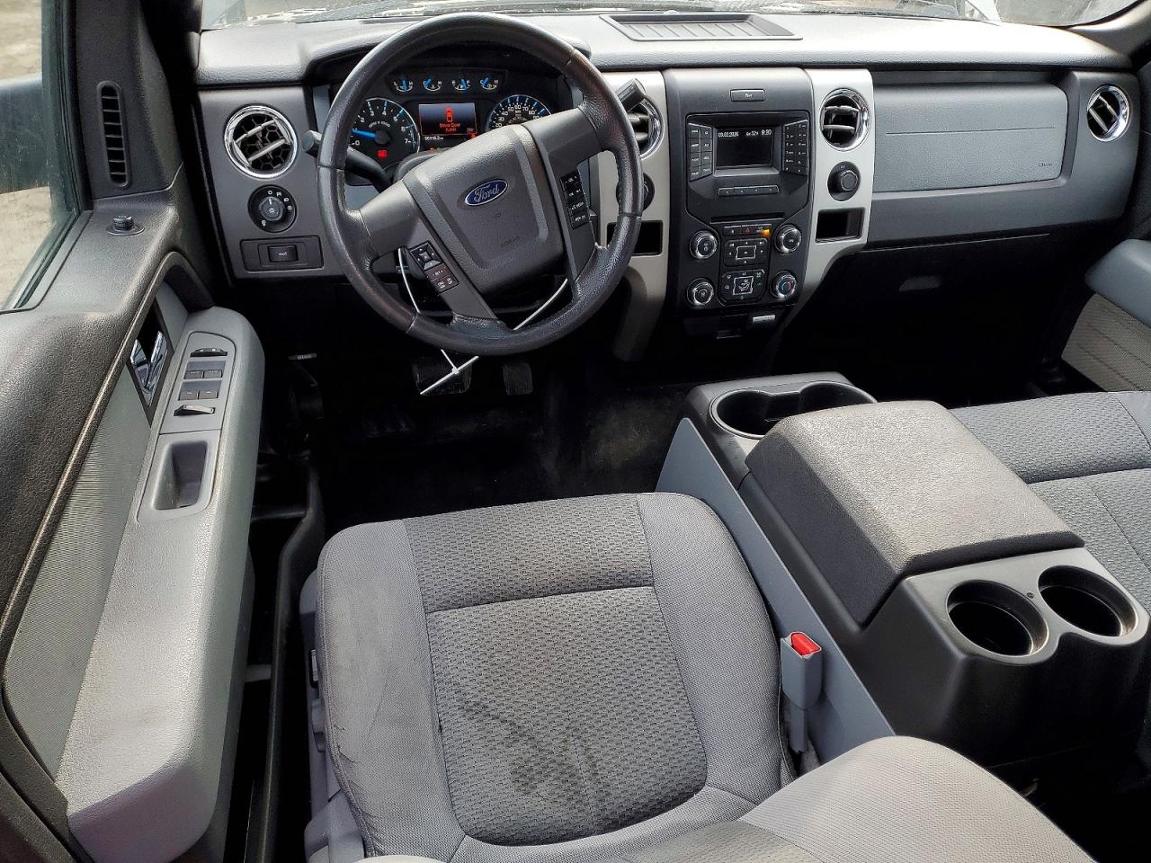 Ford F-150 Super Cab