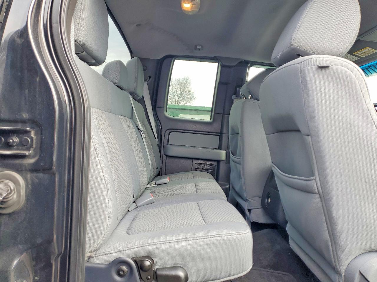 Ford F-150 Super Cab
