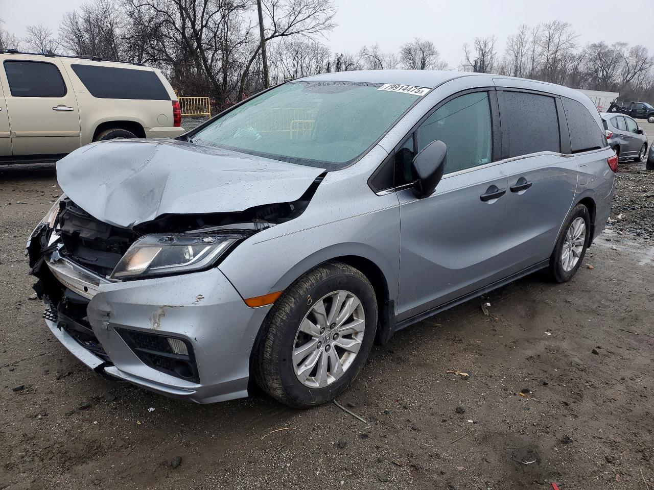 Salvage Honda Odyssey Image