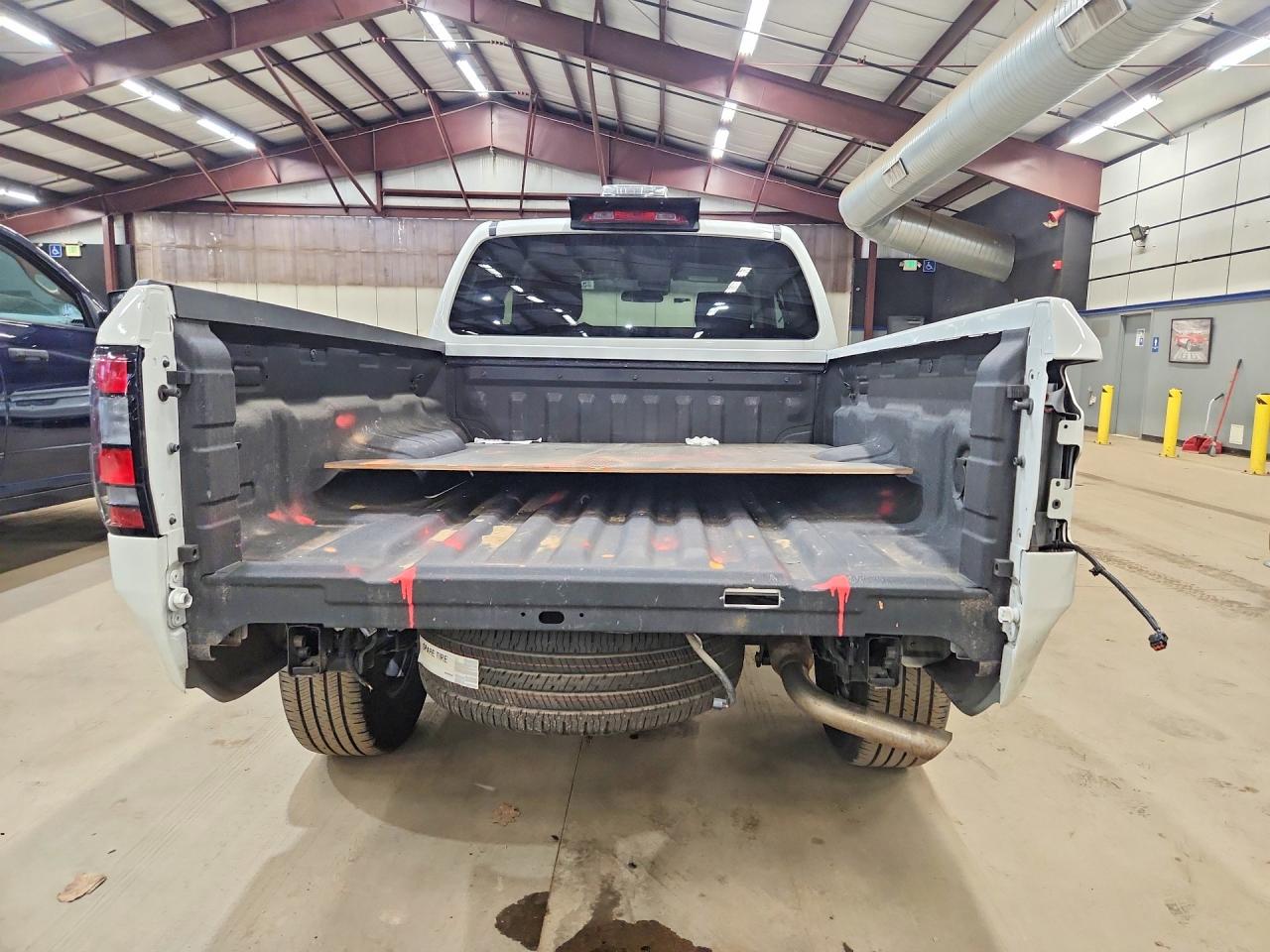 Nissan Frontier S