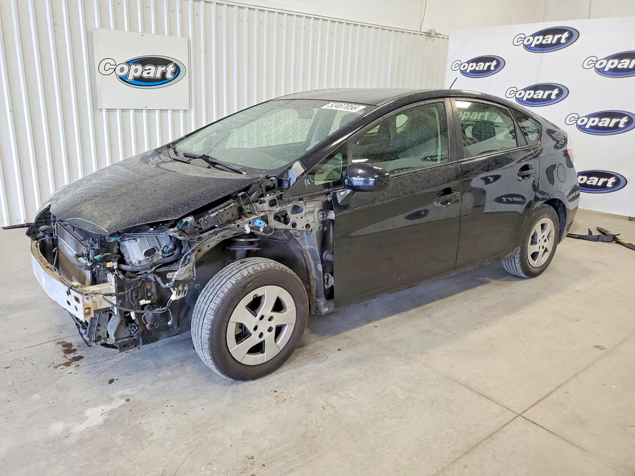 Salvage Toyota Prius Image