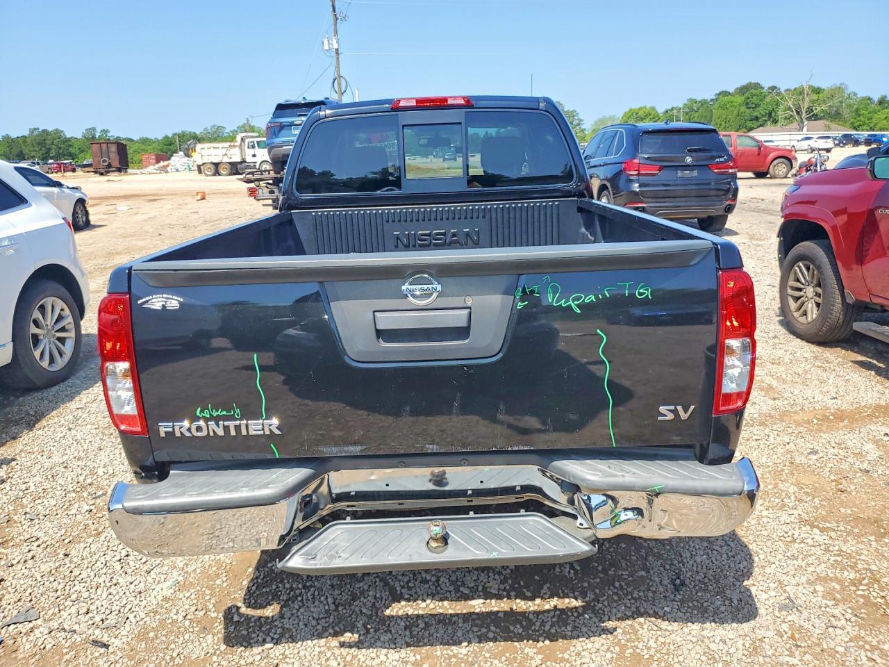 Nissan Frontier Sv