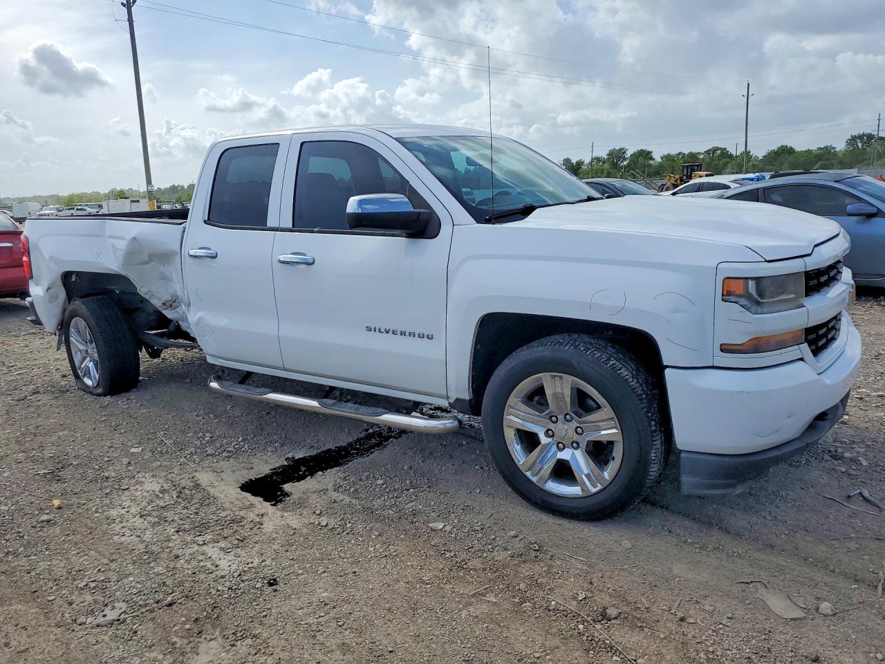 Chevrolet Silverado C1500 Custom