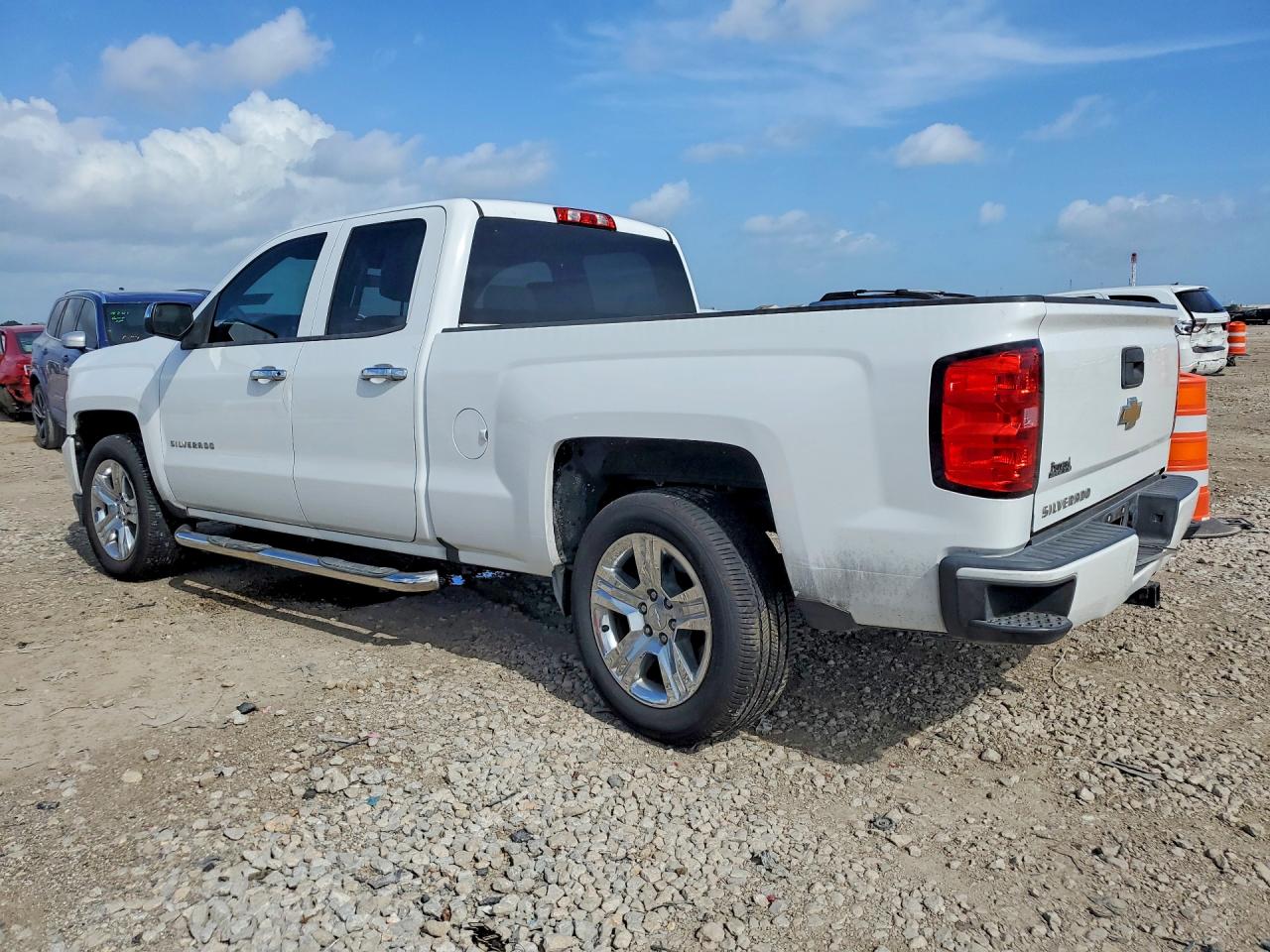 Chevrolet Silverado C1500 Custom