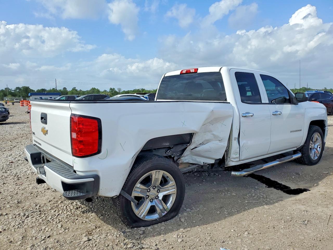 Chevrolet Silverado C1500 Custom