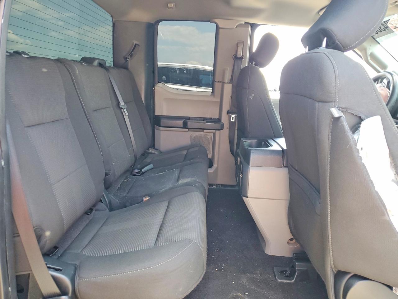 Ford F-150 Super Cab