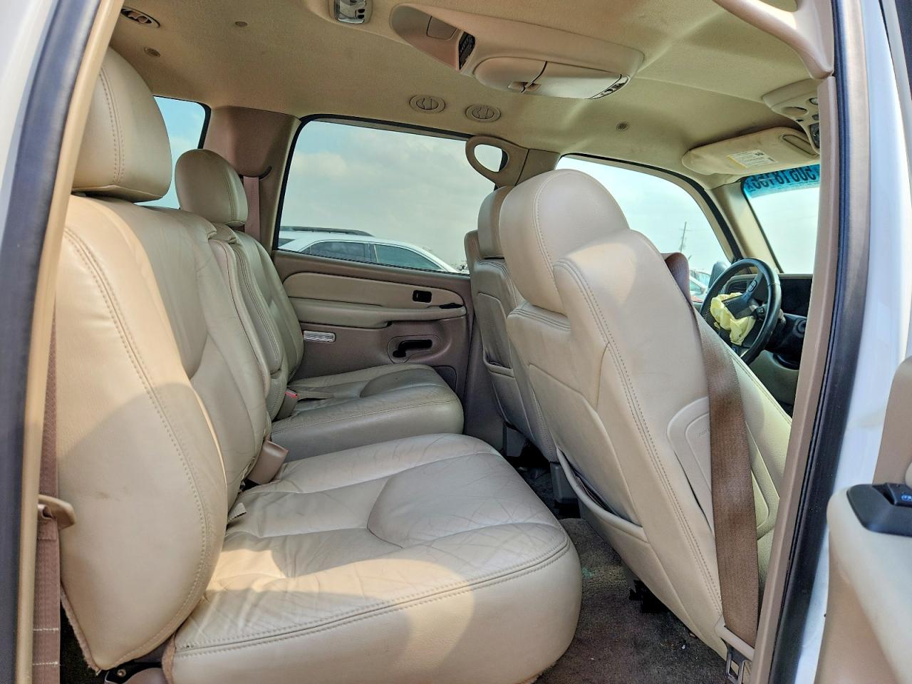Chevrolet Suburban C2500