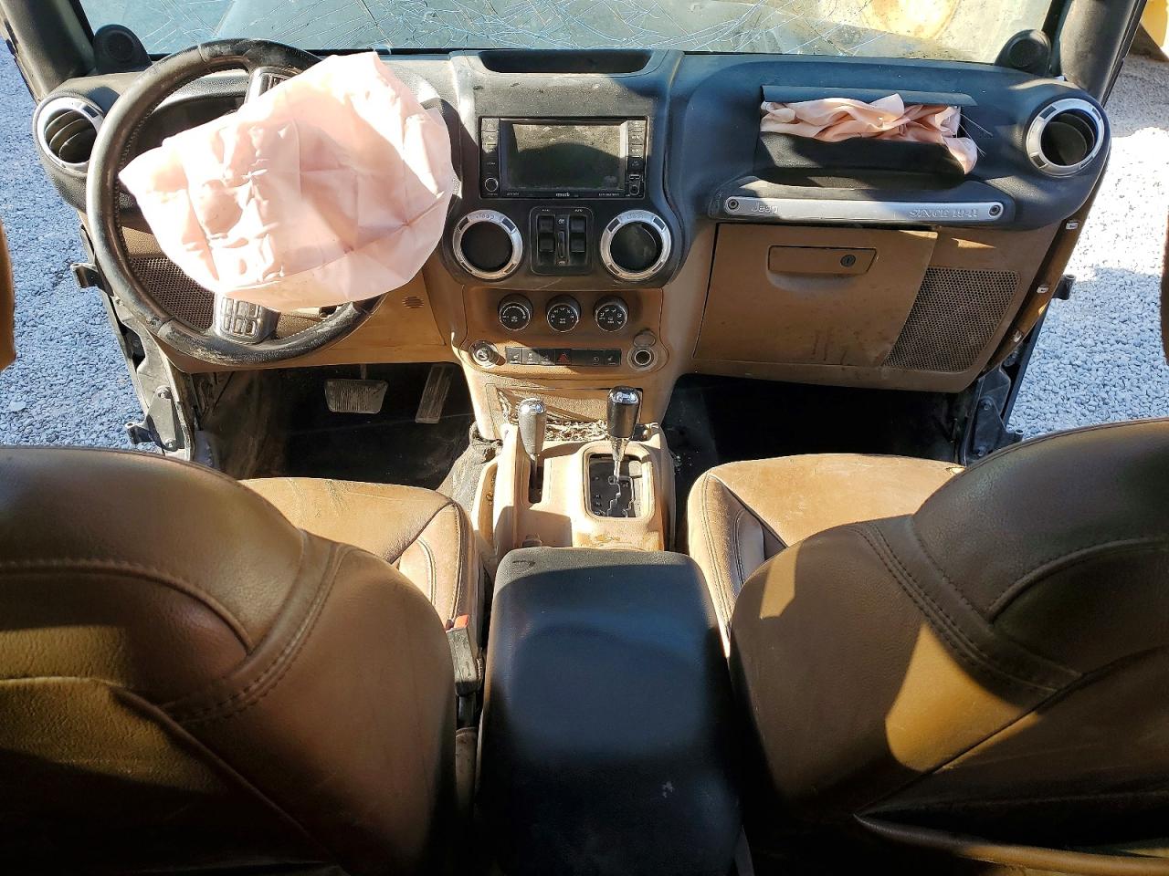 Jeep Wrangler Sahara
