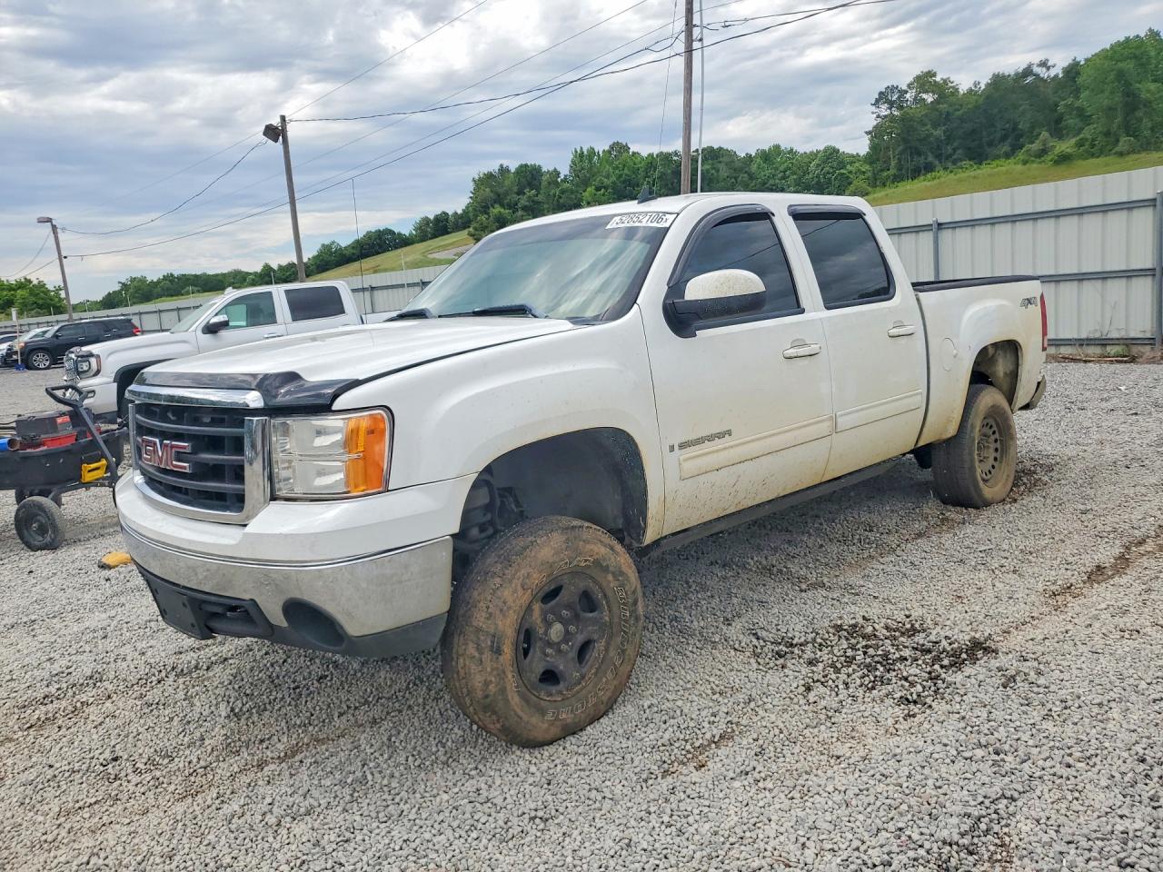 Salvage GMC Sierra Image